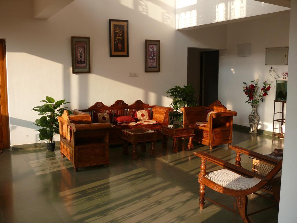 Vailankanni Holiday Homes Calangute Ngoại thất bức ảnh